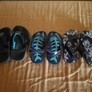 Three pair of toddler flip flops